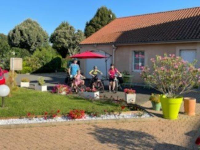Hotel Saint Odilon クリュニー エクステリア 写真